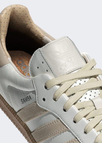 Белые всесезонные кроссовки samba og adidas