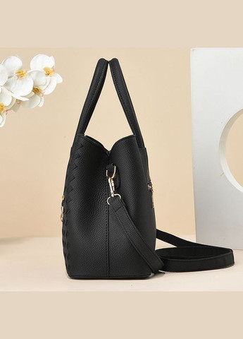 Модна жіноча сумочка з брелоком. Жіноча сумка з плечовим ременем для жінок No Brand (334730060)