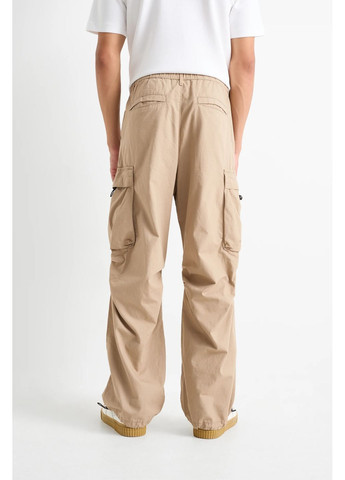 Бежевые демисезонные брюки C&A