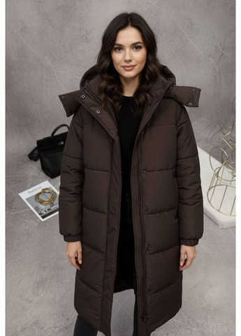 Коричневая зимняя длинная зимняя куртка на синтепоне со съёмным капюшоном Nositi 4264-15Х