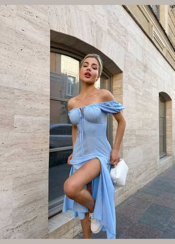 Блакитна повсякденний сукня довжини міді з розрізом MonCher