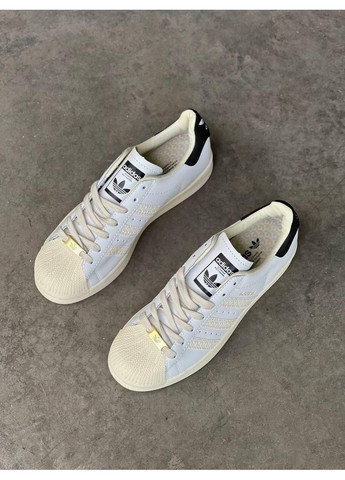 Бежевые демисезонные кроссовки мужские adidas superstar beige v2 адидас суперстар No Brand