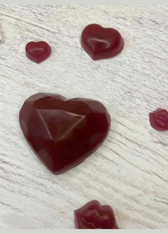 Подарунковий набір свічок та мила в коробці серце насичено бордового кольору (марсала) Lucky Soap (316606079)