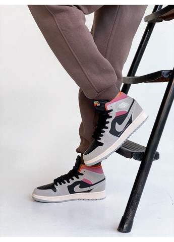 КРОСІВКИ ЖІНОЧІ NIKE AIR JORDAN 1 RETRO GREY CRIMSON НАЙК АІР ДЖОРДАН No Brand сірі демісезони (369389850)
