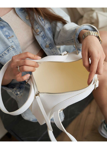 Сумка жіноча біла з екошкіри молодіжна м'яка з блискавкою 1 відділення для повсякденного використання ProDobro (367264074)