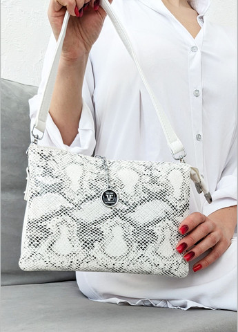 Стильная женская сумка-багет из экокожи с оригинальным декором в виде цепи и имитированного лезвия бритвы InFashion Сумка (327435697)