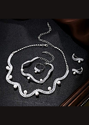 Комплект вечерней праздничной бижутерии No Brand (341140539)