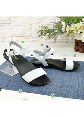 Жіночі шкіряні білі босоніжки на низькому ходу. 39 розмір Vasha para (362355002)