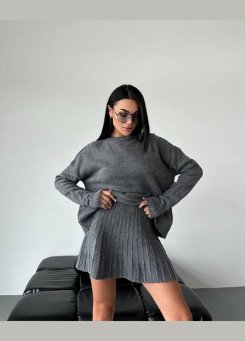 Сірий турецький костюм-двійка, якісний та стильний варіант для повсякденного образу No Brand 7652 (315692695)