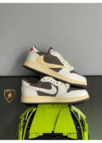 Кросівки жіночі і чоловічі Nike Air Jordan 1 x Travis Scott beige grey | Найк Аір Джордан 1 Тревіс Скотт бежеві сірі No Brand бежеві демісезони (361668022)
