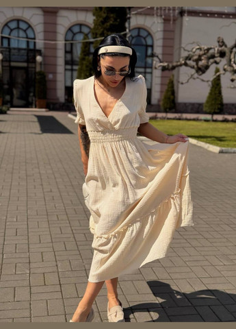 Бежевое кэжуал платье INLABEL однотонное