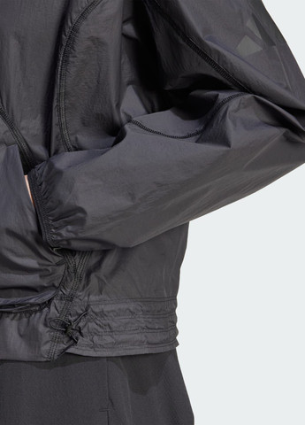 Чорна демісезонна вітровка city escape lightweight adidas