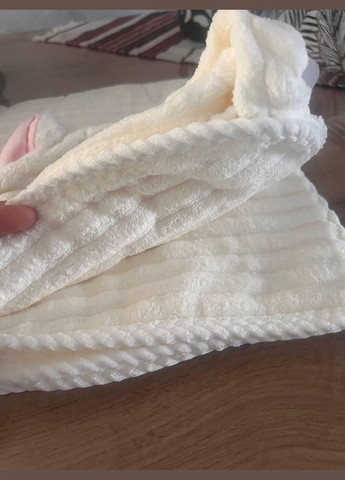 Рушник дитячий із мікрофібри з капюшоном куточок для купання 110x110 см Молочний (П4К-rai-kutochok-001-04) No Brand комбінований