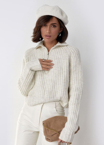 Молочний зимовий теплий вкрочений светр з вовною Fame