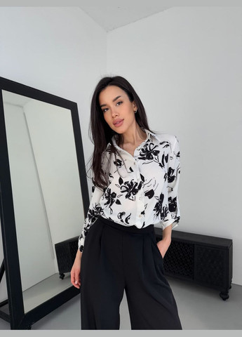 Чорно-біла жіноча блузка FINO Mode