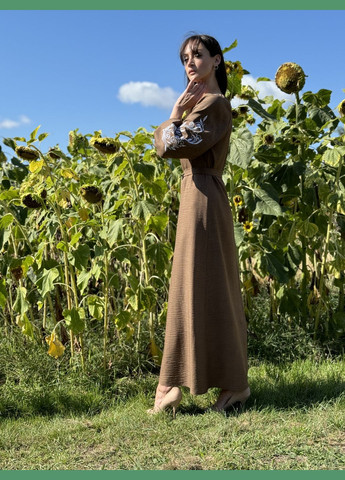 Коричневое коричневое платье макси с авторской вышивкой 5795к Cat Orange