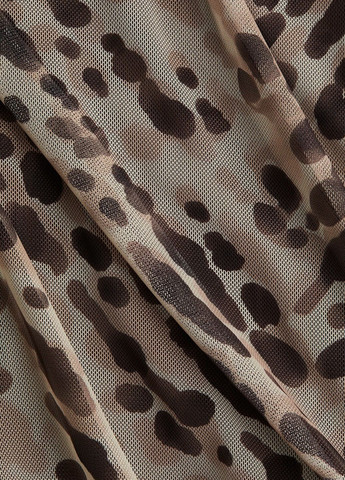 Бежева сукня H&M з абстрактним візерунком