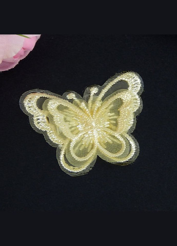 Аппликация Бабочка двухслойная, органза с вышивкой, 5х4 см, желтая No Brand (341731191)