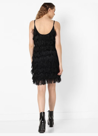 Черное платье Glamorous