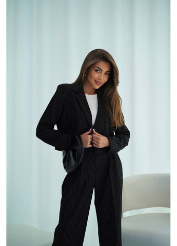 Женский брючный костюм в полоску с укороченным пиджаком MonCher (353689647)