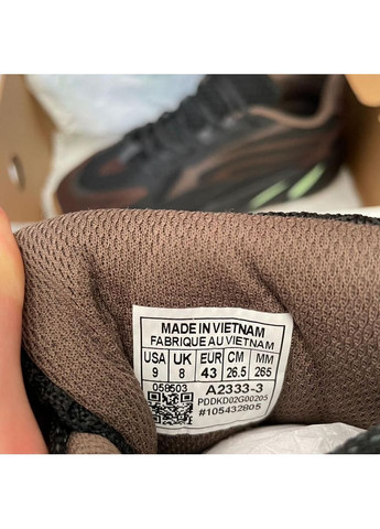 Чорні Осінні кросівки чоловічі adidas yeezy boost 700 v2 no logo brown адідас ізі буст No Brand