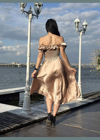 Пудровое женское платье миди из шелка армани пудровый Maybel