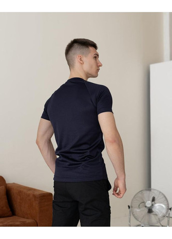 Темно-синяя базовая спортивная футболка из современной ткани с коротким рукавом Vakko