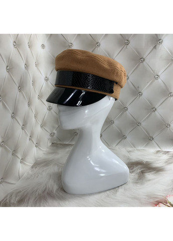 Жіноча кепка картуз з лаковим козирком Reptile з регулюванням розміру No Brand (369043919)