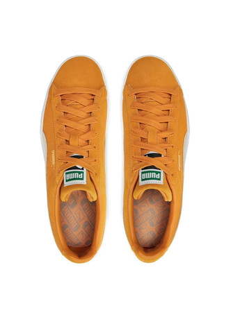 Светло-желтые сникерcы suede classic xxi 374915-97 оранжевый Puma