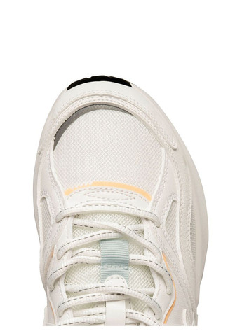 Білі всесезонні жіночі кросівки 118470-00 білий штуч. шкіра Fila