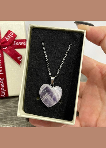 Кулон с натуральным камнем Аметист в форме сердца на цепочке в подарочной коробочке Овен (326807819)