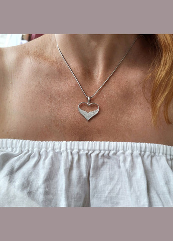 Серебряная подвеска Сердце в Белых Камнях серебро 925 пробы Родированное 3112р 2.70г No Brand (306741557)