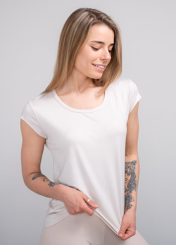 Молочная летняя футболка женская молочный 102260 Power