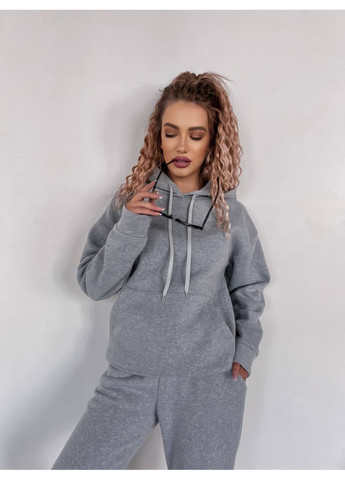 Женский спортивный костюм с худыми и брюками. No Brand (371813908)