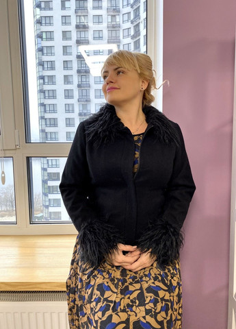 Чорна демісезонна напівшерстяна класична куртка Numph