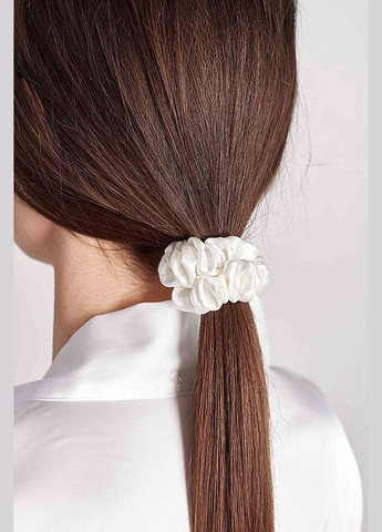 Набір резинок з натурального шовку, розмір S, біла + рожева Scrunchie Set 4шт (973250-27234737) De Lure (368655185)