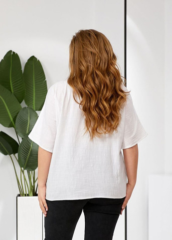 Біла блуза з вертикальним рослинним орнаментом No Brand