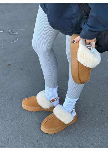 Жіночі капці уггі теплі сліпони на хутрі рижі натуральна замша натуральне хутро висока підошва No Brand (364315579)