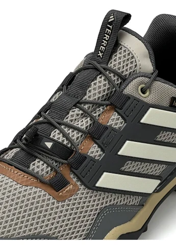 Цветные демисезонные кроссовки мужские adidas Terrex Skychaser Grey Beige