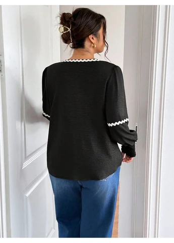 Чорна блуза SHEIN
