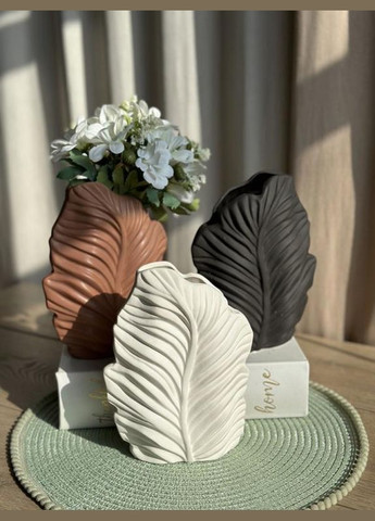 Ваза керамическая Флора белая 19,5 см No Brand (334674069)