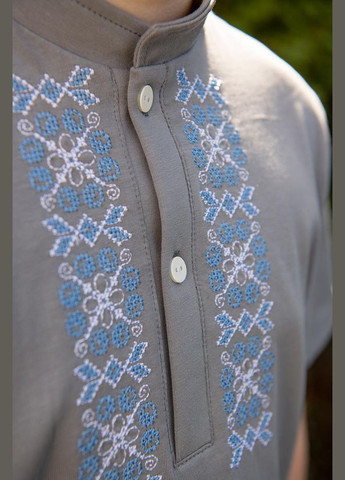 Сіра вишиванка для хлопчика сіра натуральна футболка з вишивкою візерунок орнамент бавовна (316322765)