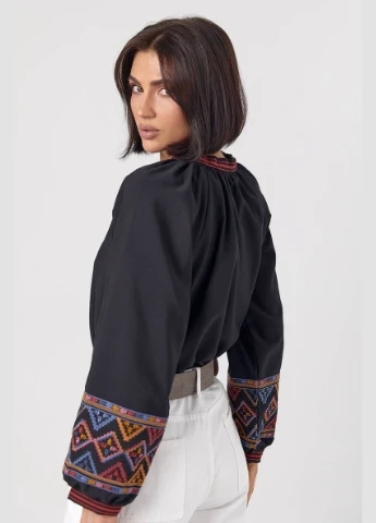 Чорна жіноча блузка з контрастною вишивкою Lurex пряма бавовна (327088465)