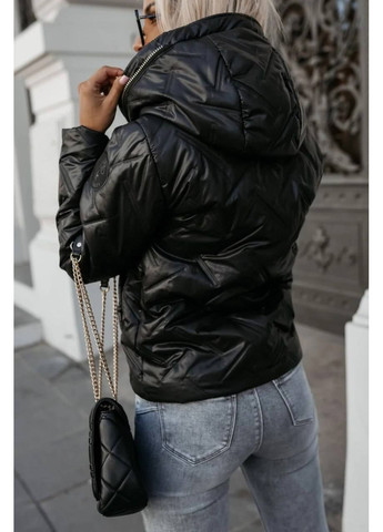 Черная демисезонная женская куртка с плащевкой. Україна