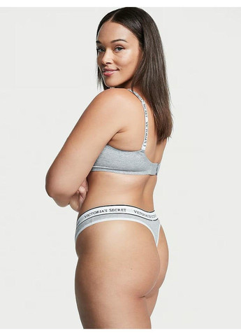 Трусики-стринги женские хлопковые Logo Cotton Thong Panty серые S Victoria's Secret (316659209)