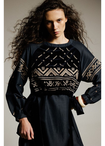 Чорна сукня “верхи” а-силует Gaptuvalnya