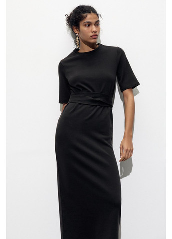 Черное вареное интерлочное платье с пояском Zara