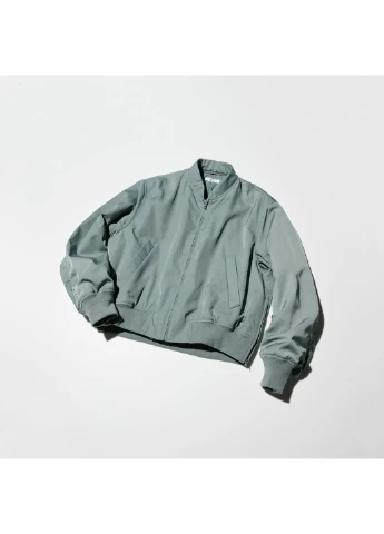 Зеленая куртка-бомбер (474936) Uniqlo
