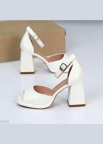 Белые бежевые босоножки на каблуке, нарядные бежевые босоножки на каблуке, босоножки код 21419 Meideli с ремешком