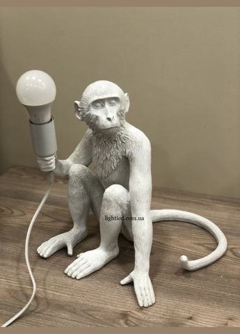 Белая напольная лампа – сидящая обезьянка "Monkey" (909-VXL8051B WH) No Brand (370069803)